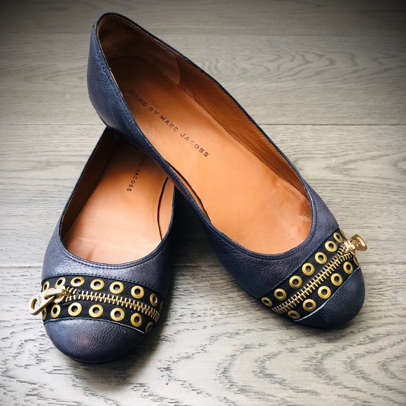 Marc by Marc Jacobs Leather Flats - Picture 2 of 10